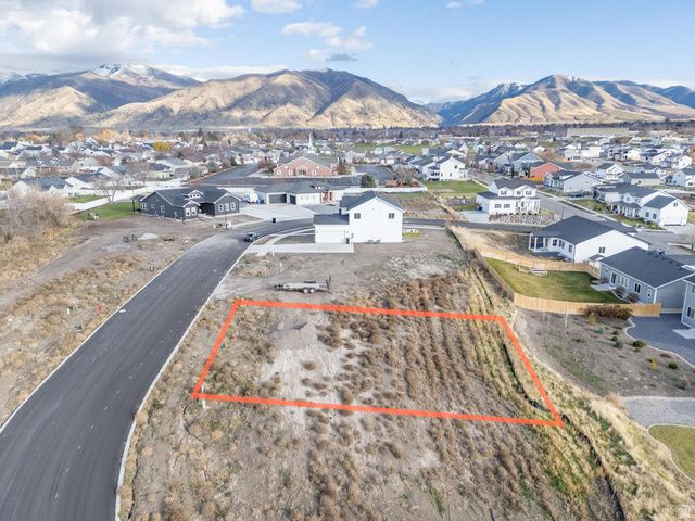 817 W 70 N, Hyrum, UT 84319