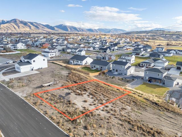 817 W 70 N, Hyrum, UT 84319