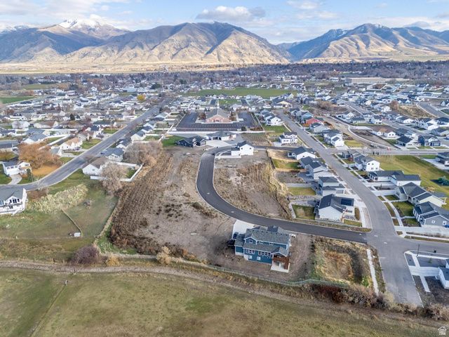 817 W 70 N, Hyrum, UT 84319