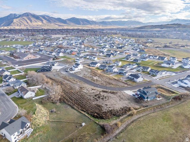 817 W 70 N, Hyrum, UT 84319