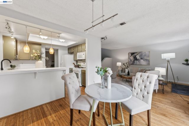 97 Deer Run Cir, San Jose, CA 95136