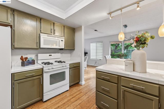 97 Deer Run Cir, San Jose, CA 95136