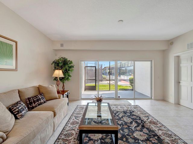 4370 Doubles Alley Drive 104, Vero Beach, FL 32967