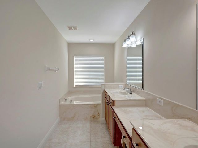 4370 Doubles Alley Drive 104, Vero Beach, FL 32967