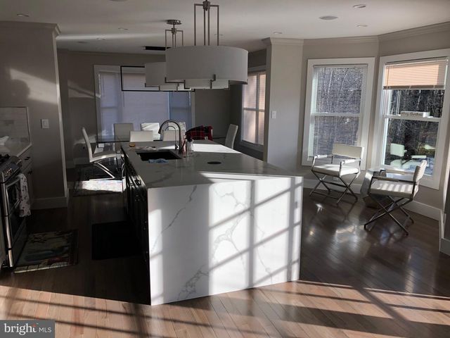10809 WEEPING WILLOW LN, Beltsville, MD 20705