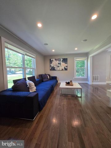 10809 WEEPING WILLOW LN, Beltsville, MD 20705