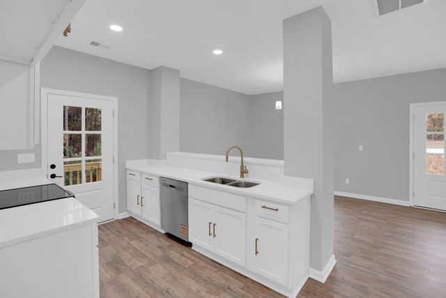 1179 Lake Shire Drive, West Columbia, SC 29170