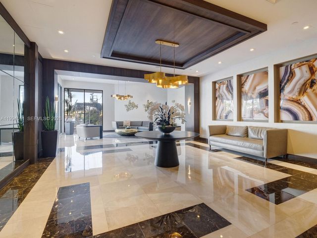 20505 E Country Club Dr 531, Aventura, FL 33180