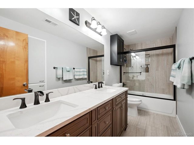 8690 W Jefferson Ave, Lakewood, CO 80235