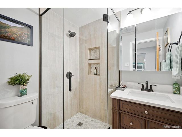 8690 W Jefferson Ave, Lakewood, CO 80235