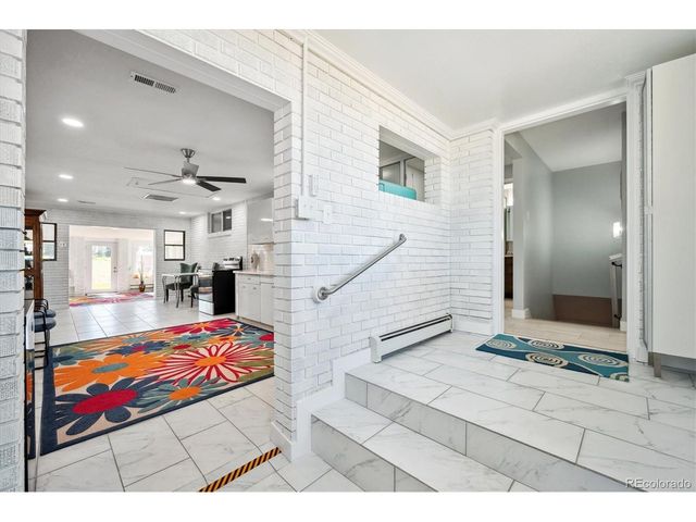 8690 W Jefferson Ave, Lakewood, CO 80235