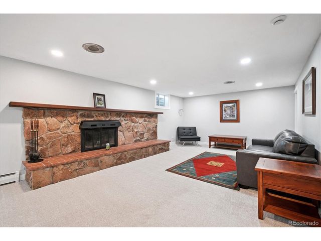 8690 W Jefferson Ave, Lakewood, CO 80235