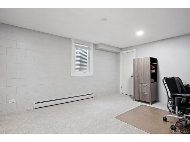 8690 W Jefferson Ave, Lakewood, CO 80235