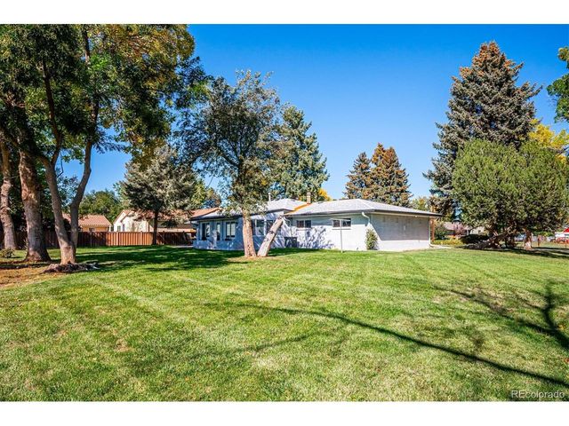8690 W Jefferson Ave, Lakewood, CO 80235