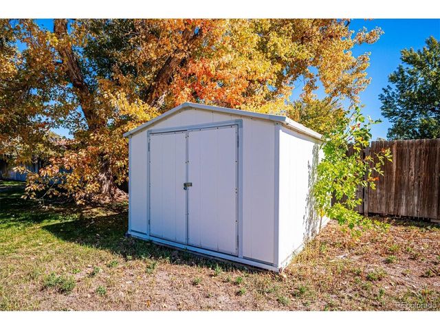 8690 W Jefferson Ave, Lakewood, CO 80235