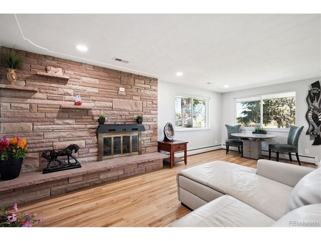 8690 W Jefferson Ave, Lakewood, CO 80235