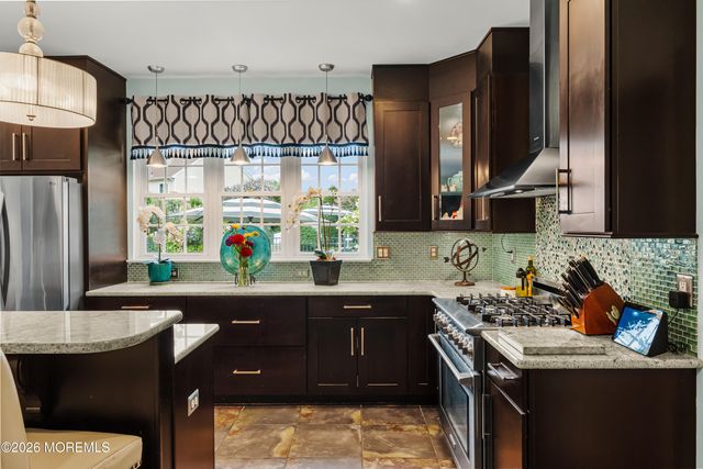 31 Woodstown Drive, Freehold, NJ 07728