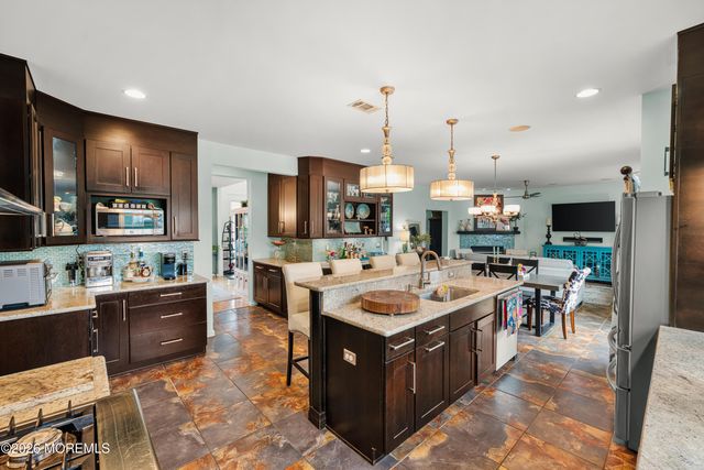 31 Woodstown Drive, Freehold, NJ 07728