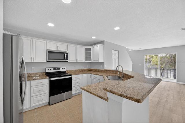 10919 KENSINGTON PARK AVENUE, Riverview, FL 33578