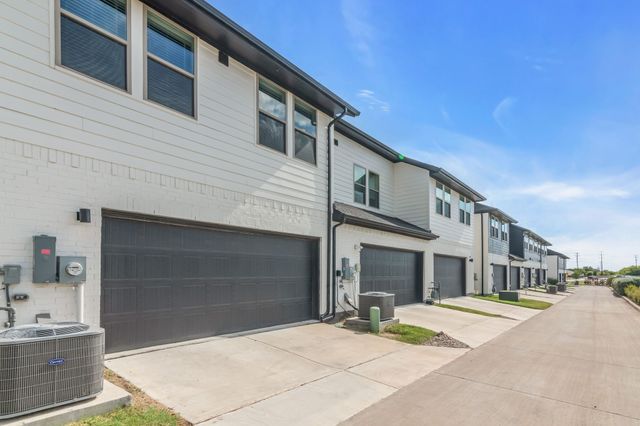 7545 Reis Lane, North Richland Hills, TX 76182
