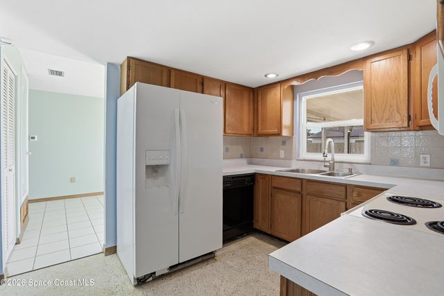 875 Kings Post Road, Rockledge, FL 32955