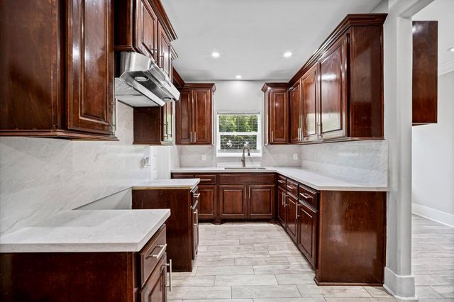 12430 Pecan Court, Houston, TX 77013