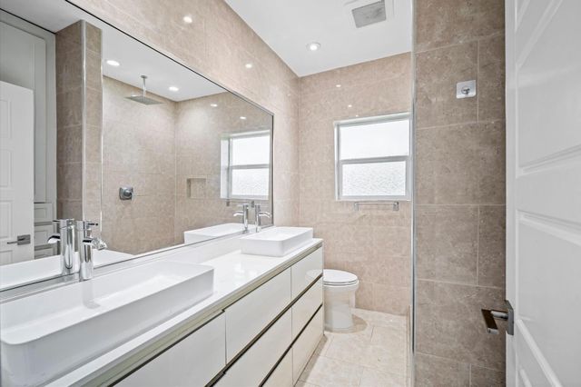 12430 Pecan Court, Houston, TX 77013