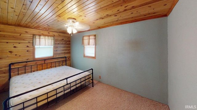 5220 E Wenz Drive, Monticello, IN 47960