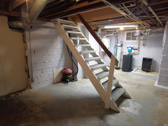 5220 E Wenz Drive, Monticello, IN 47960