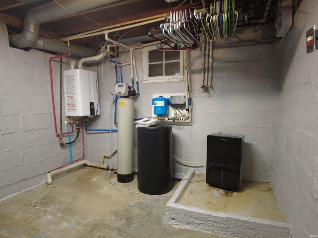 5220 E Wenz Drive, Monticello, IN 47960