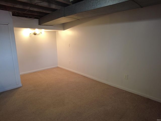 5220 E Wenz Drive, Monticello, IN 47960