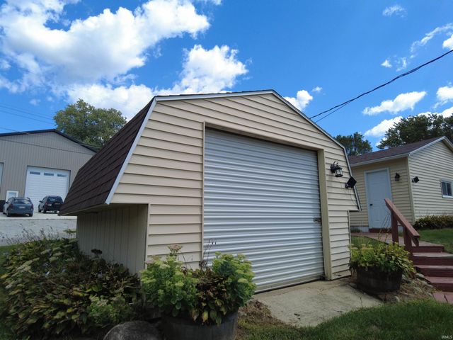 5220 E Wenz Drive, Monticello, IN 47960