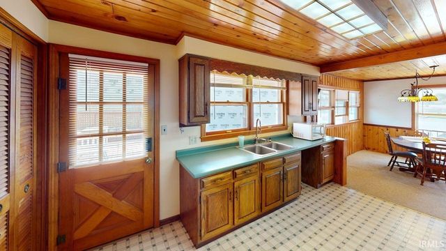 5220 E Wenz Drive, Monticello, IN 47960