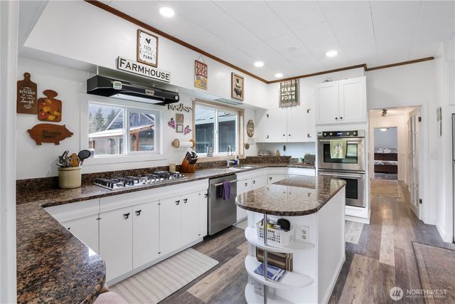 9040 Thunderbird Lane, Concrete, WA 98237
