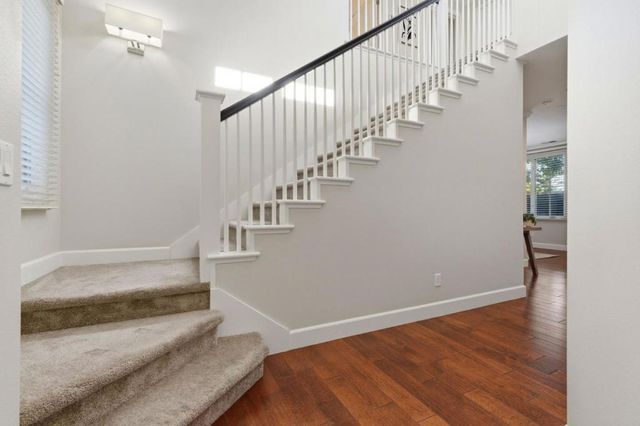 25 Ludina Way, Redwood City, CA 94061