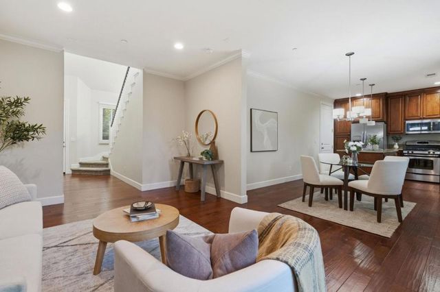 25 Ludina Way, Redwood City, CA 94061