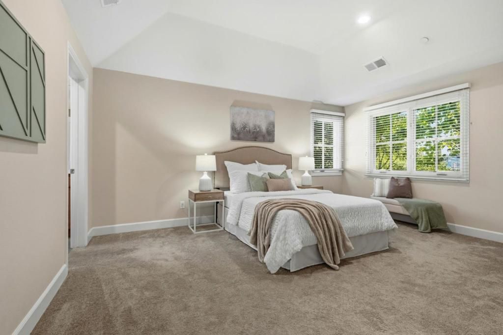 Image 16 of property listing at 25 Ludina Way, Redwood City, CA 94061