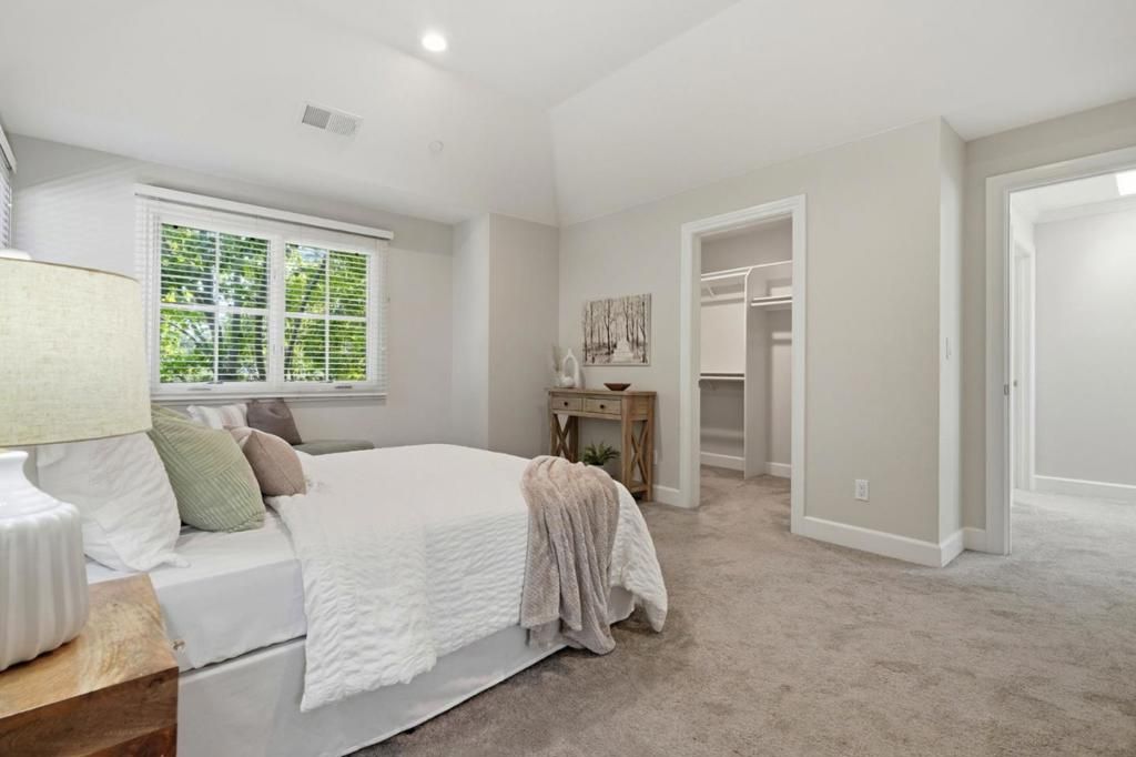 Image 17 of property listing at 25 Ludina Way, Redwood City, CA 94061