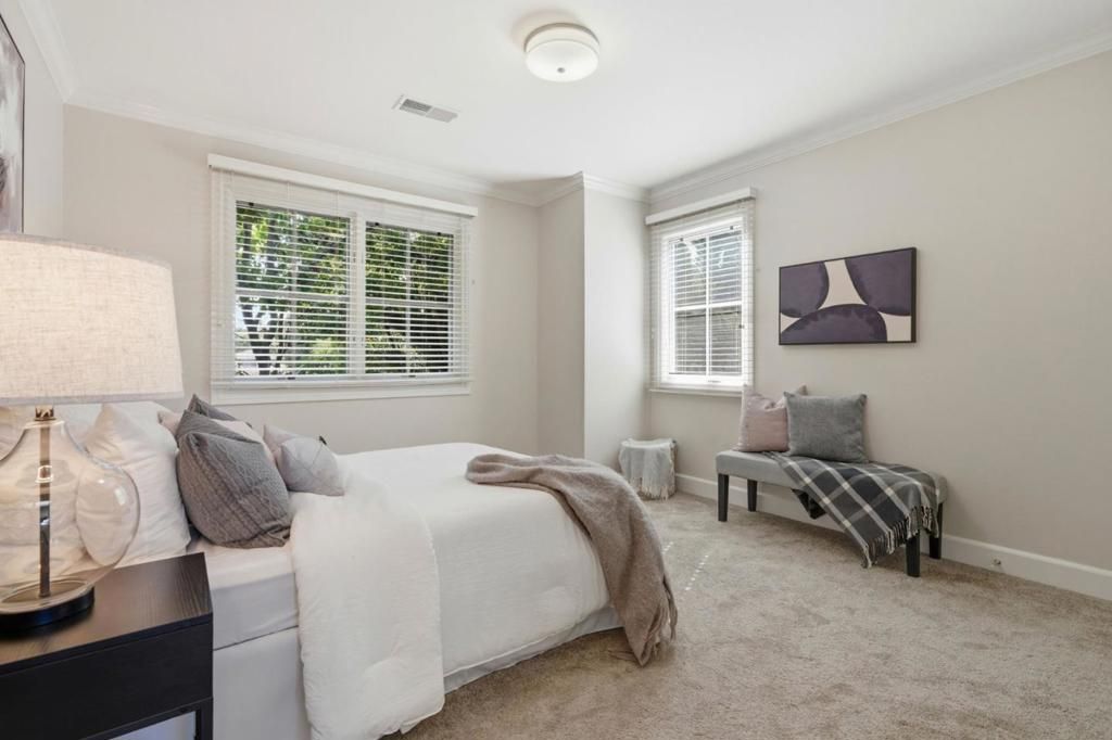 Image 18 of property listing at 25 Ludina Way, Redwood City, CA 94061