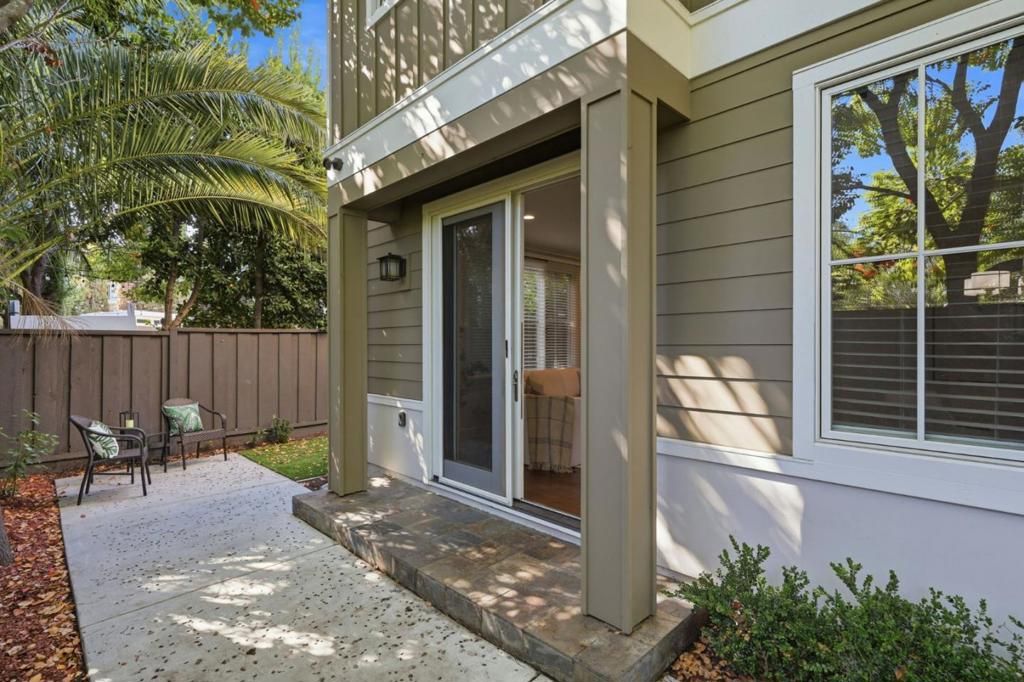 Image 28 of property listing at 25 Ludina Way, Redwood City, CA 94061