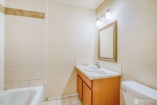 24006 26th Avenue S, Des Moines, WA 98198