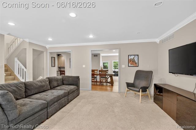2300 Stoney Bluff, Milford, MI 48381