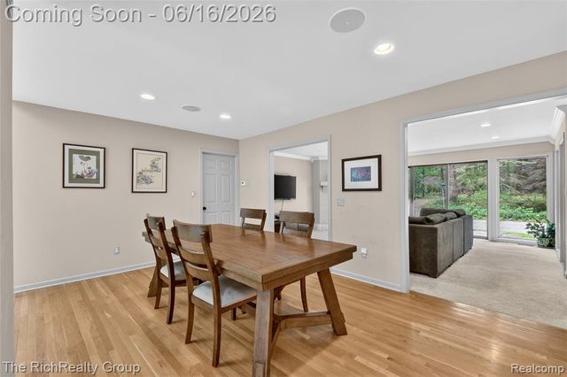 2300 Stoney Bluff, Milford, MI 48381