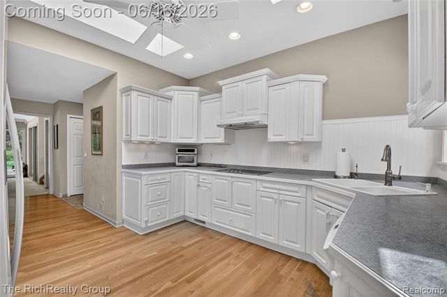 2300 Stoney Bluff, Milford, MI 48381