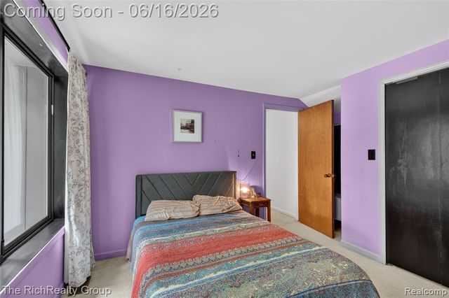 2300 Stoney Bluff, Milford, MI 48381