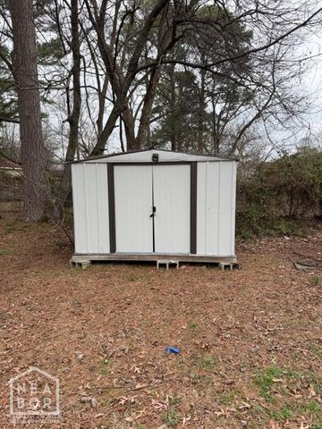 1817 Greenwood Street, Jonesboro, AR 72401