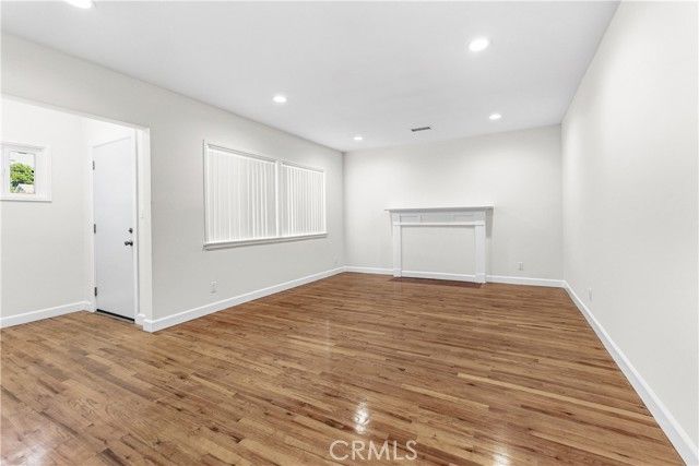 15210 Cohasset Street, Van Nuys (los Angeles), CA 91405