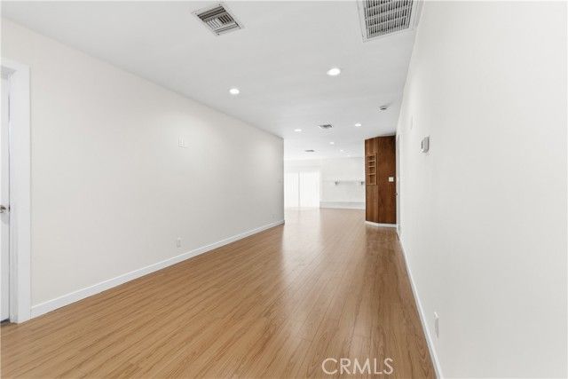 15210 Cohasset Street, Van Nuys (los Angeles), CA 91405