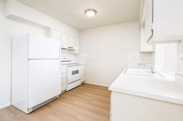 13820 N Silverbell Drive, Sun City, AZ 85351