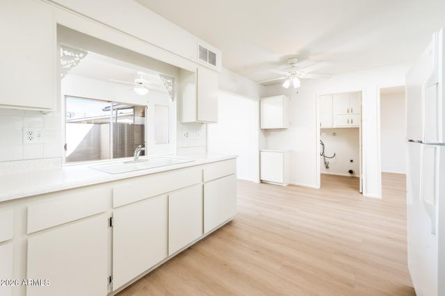 13820 N Silverbell Drive, Sun City, AZ 85351